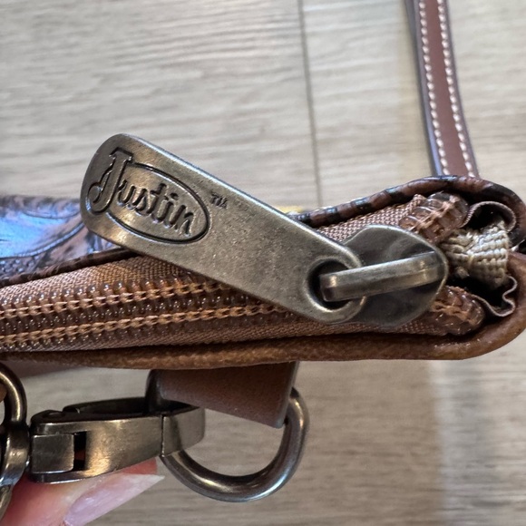 Justin Boots Crossbody Bag Wristlet Purse Southwest Desert Embroidered 🏜🌵 Boho - Picture 5 of 8
